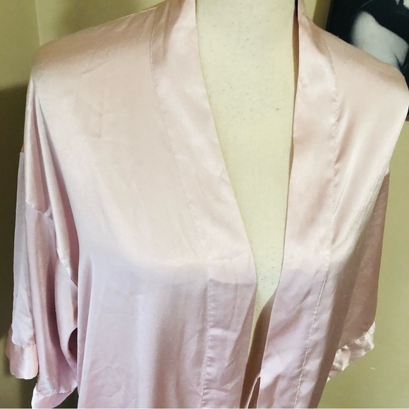 Victoria’s Secret Vintage Kimono Robe Pale Pink - Picture 2 of 9